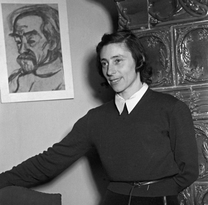 mandaarchiv.hu-Beck Judit 1945-ben szentendrei műtermében.