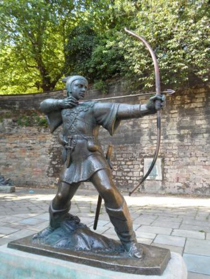 Tripadvisor, Robin Hood szobra Angliában-
