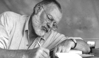 Ernest Hemingway: Egy élet emlékei – könyvajánló