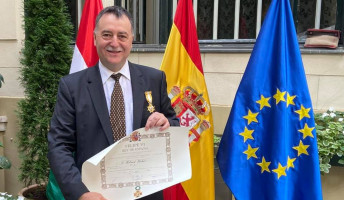 A spanyol király kitüntette Elekes Botondot
